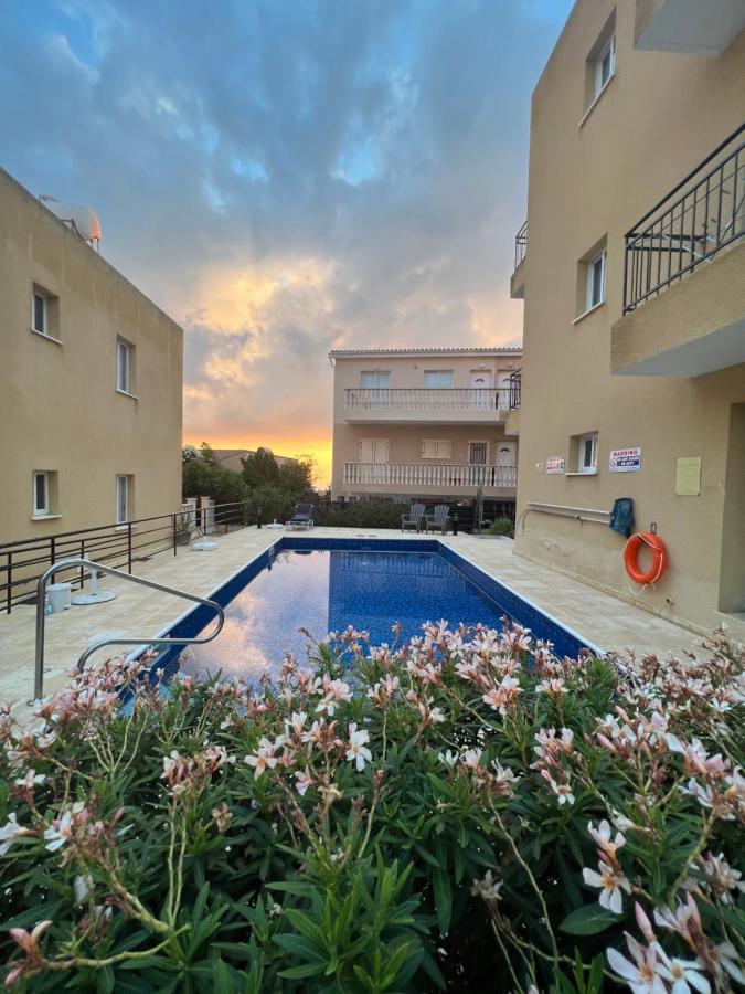 Hillview Apartment Peyia Exterior foto