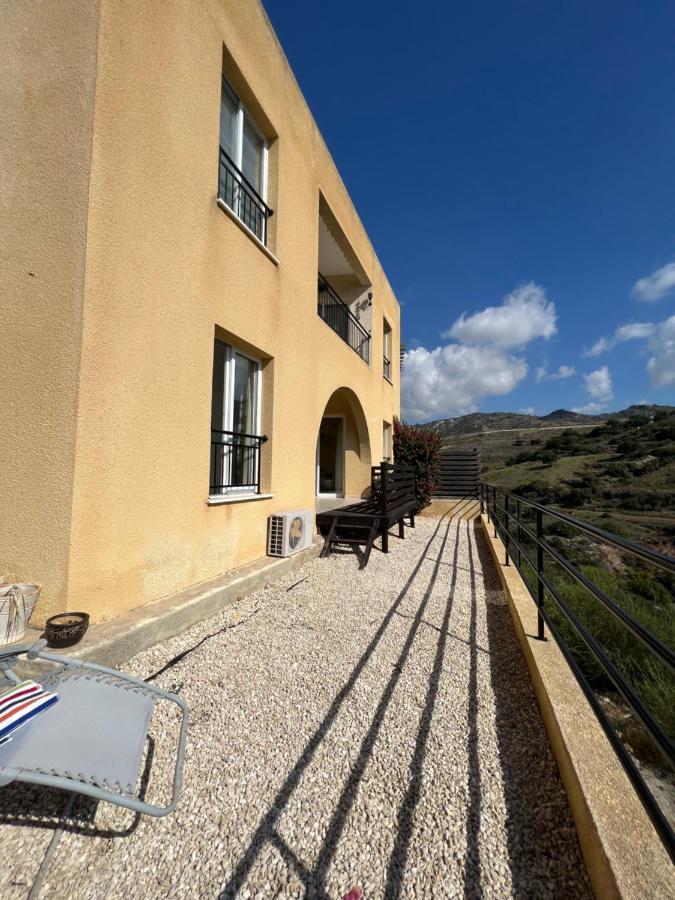 Hillview Apartment Peyia Exterior foto